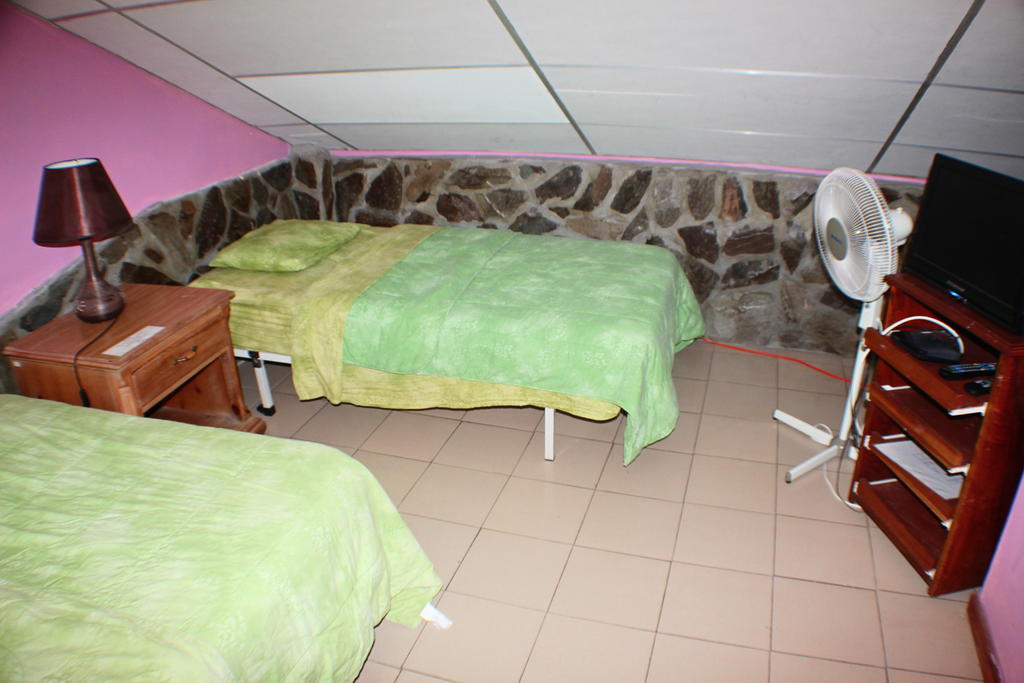 Hotel Hostal Boquete 2*